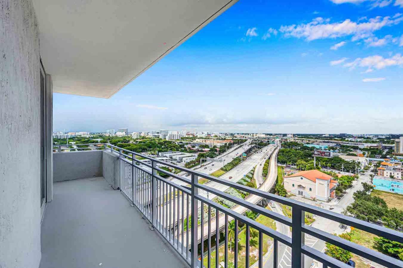 Amazing 3 Bed Unit In Dwntwn Miami With Free Parkingアパートメント エクステリア 写真