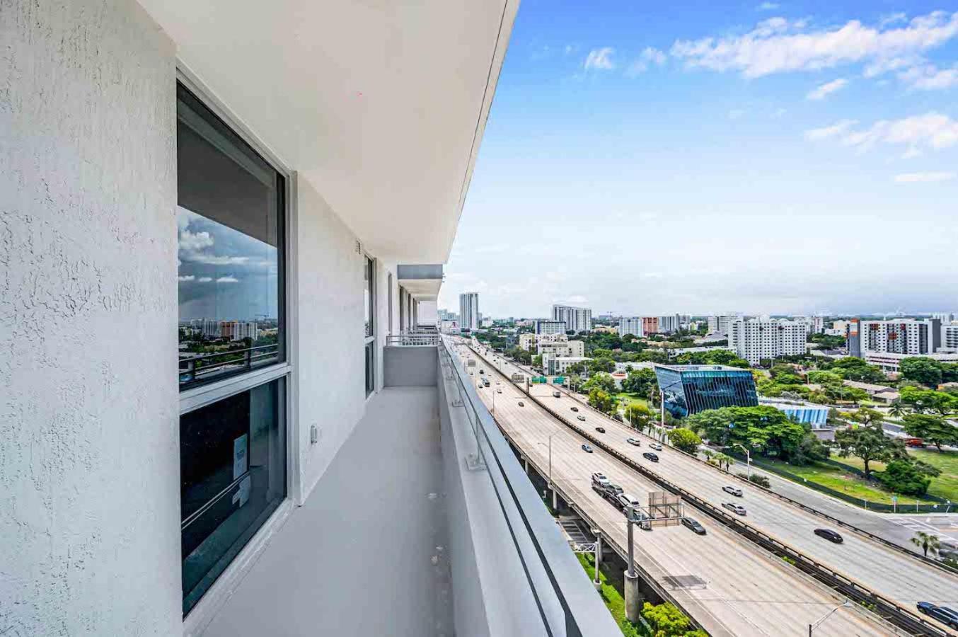 Amazing 3 Bed Unit In Dwntwn Miami With Free Parkingアパートメント エクステリア 写真